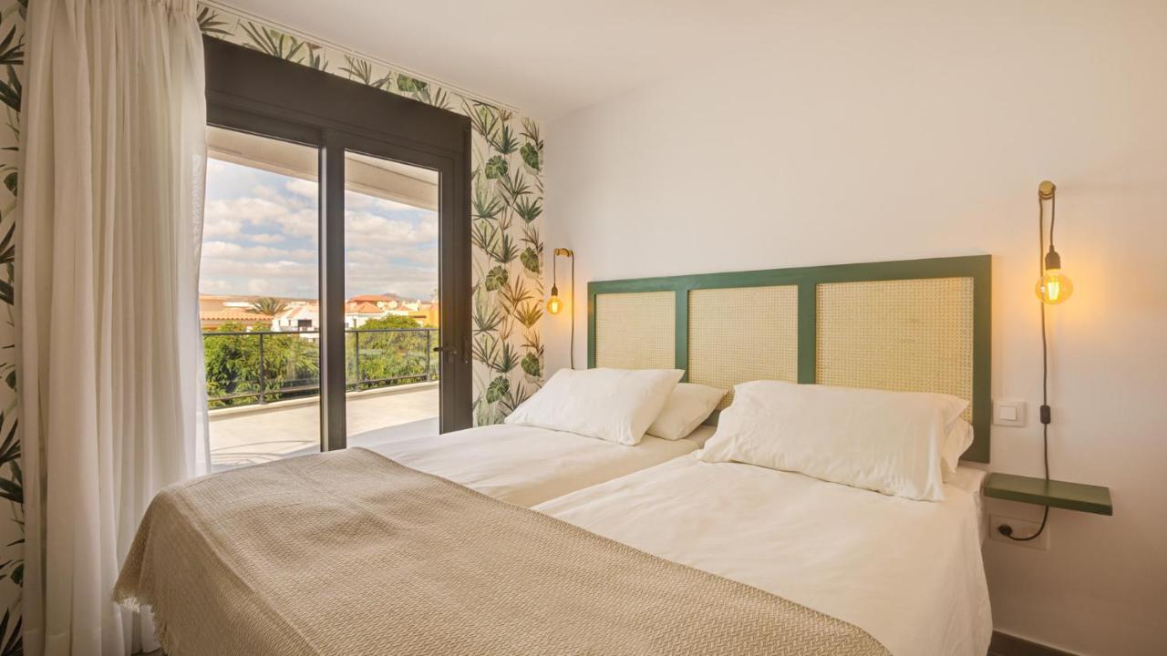 Oasis Apartments By Aloha Bay Caleta De Fuste Exterior photo